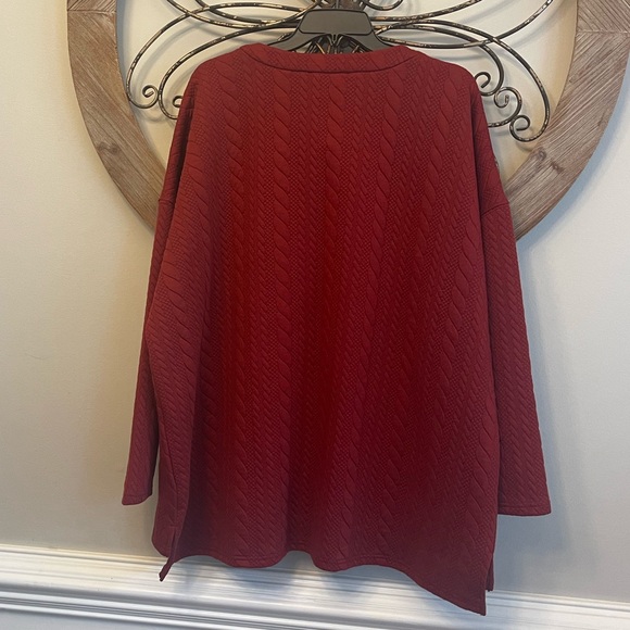 Suzanne Betro Weekend Cable Knit Pattern Heavy Tunic - Picture 2 of 6